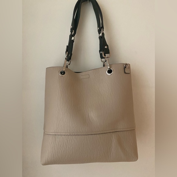 Reversible Calvin Klein tote bag - Picture 3 of 7